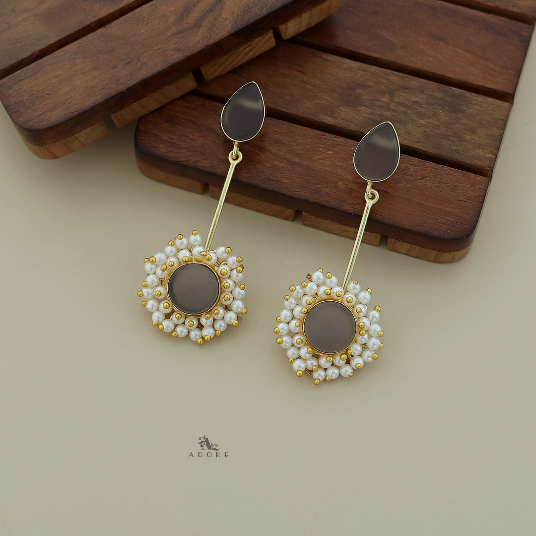 Aabheri Stem Raw Stone With Pearl Earring