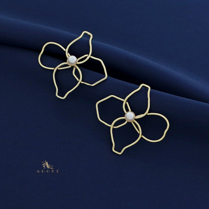 Kairo Golden Flower Pearl Earring