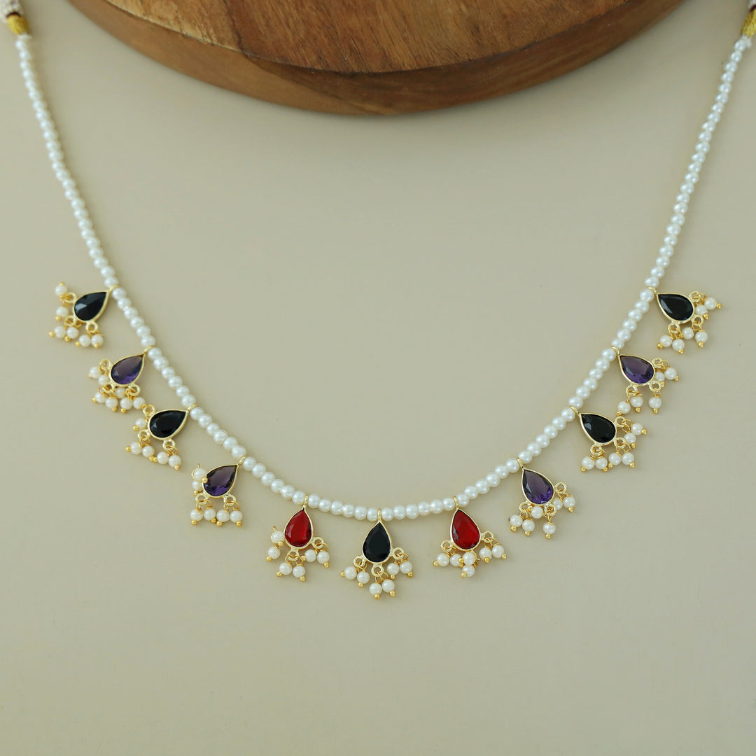 Golden Cluster Pearl Teardrop Glossy Stone Neckpiece