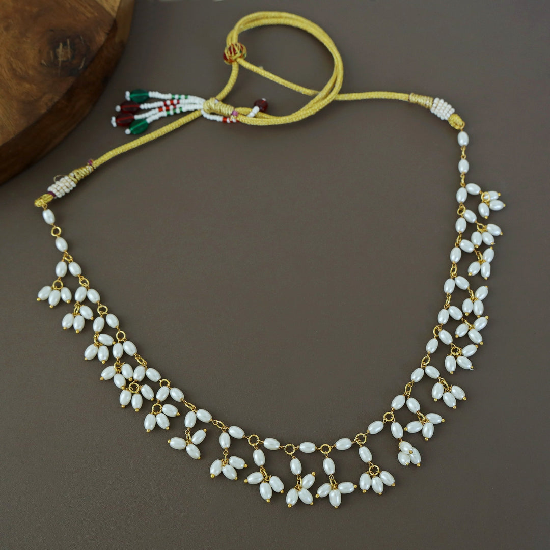 Lova Pearl Hanging Neckpiece