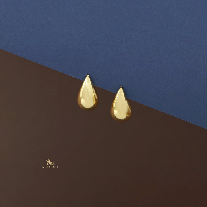 Juvansa Golden Teardrop Earring