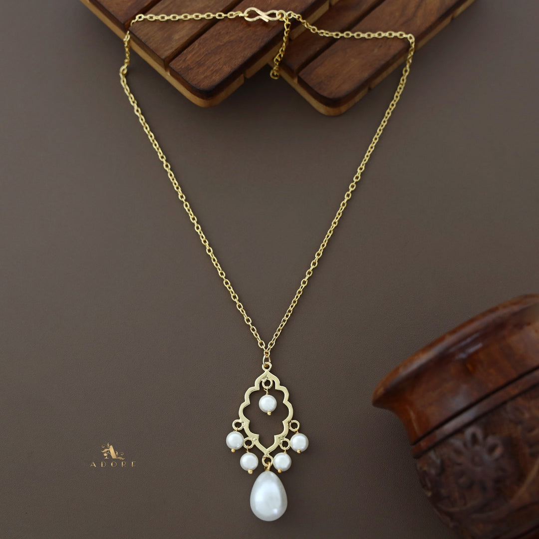 Golden Cloud And Novalta Pearl Neckpiece