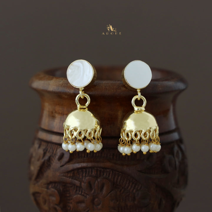 Nayeli Golden Pearl Jhumka