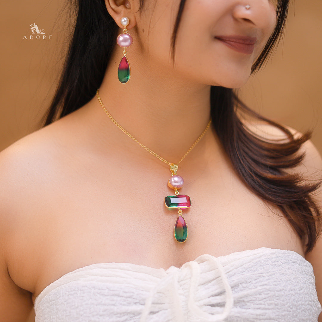 Laya Glossy And Pearl Neckpiece With Earring