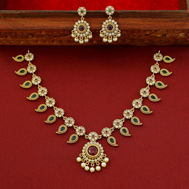 Premium Athitra Palakka Short Neckpiece With Earring