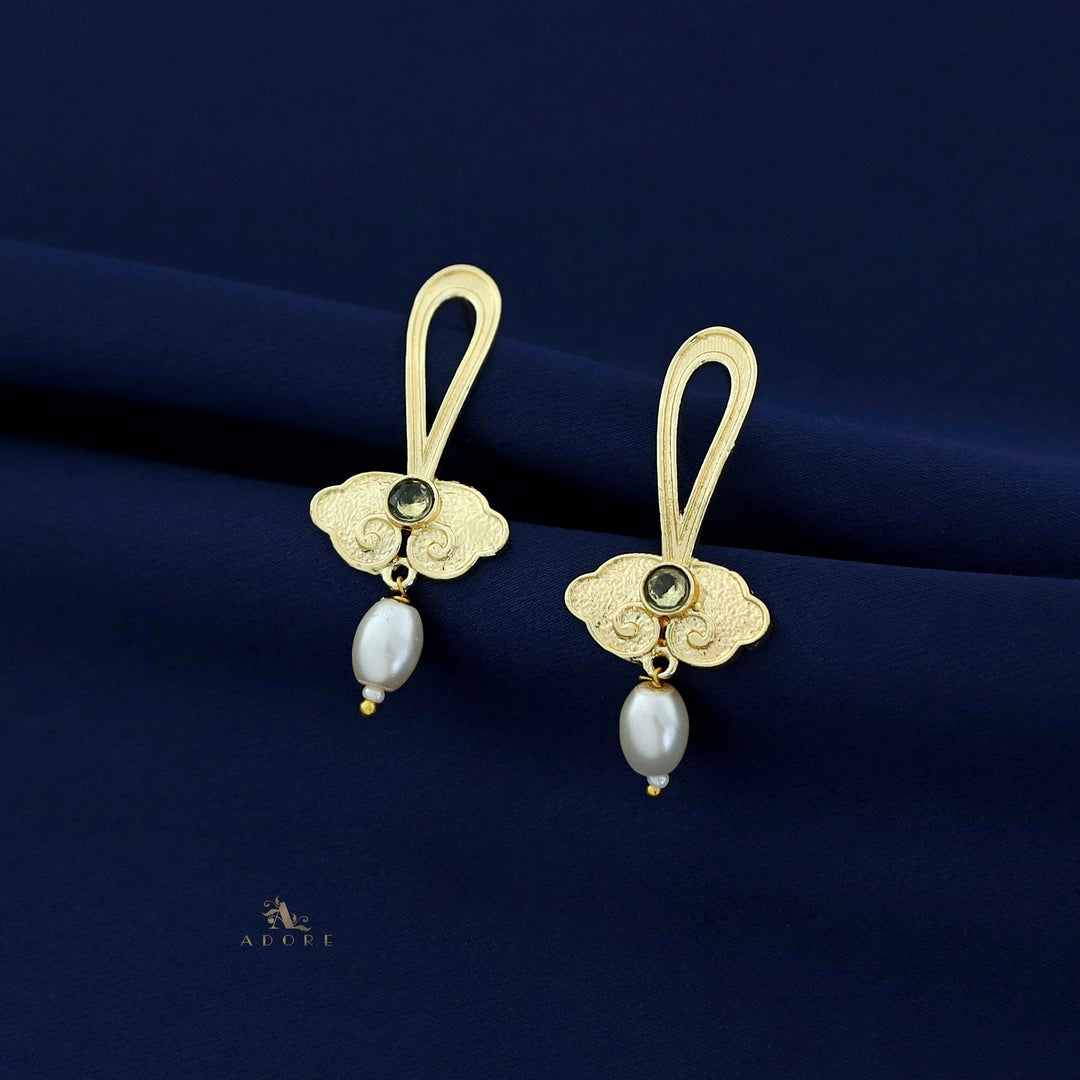 Shanaya Golden Pearl Earring