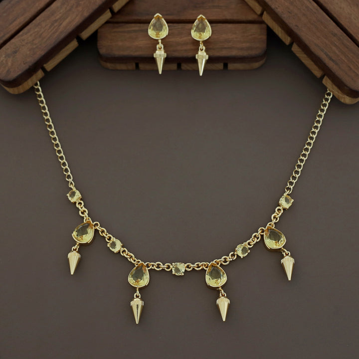 Golden Olivna Corn Drop Neckpiece With Earring