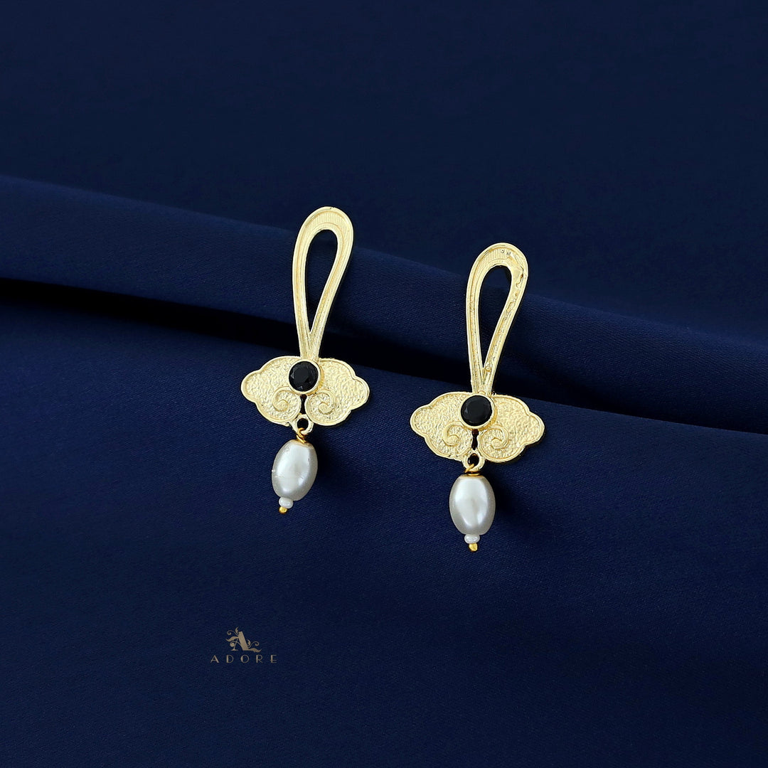 Shanaya Golden Pearl Earring