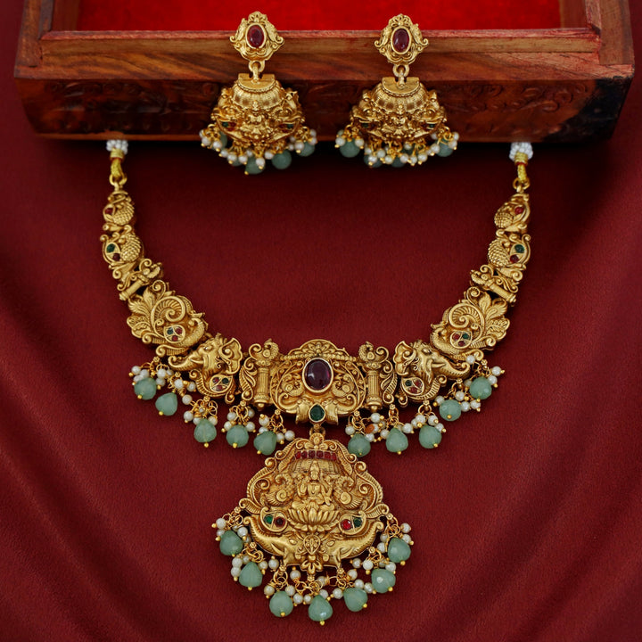 Pamadhya Lakshmi Pendant Neckpiece With Earring