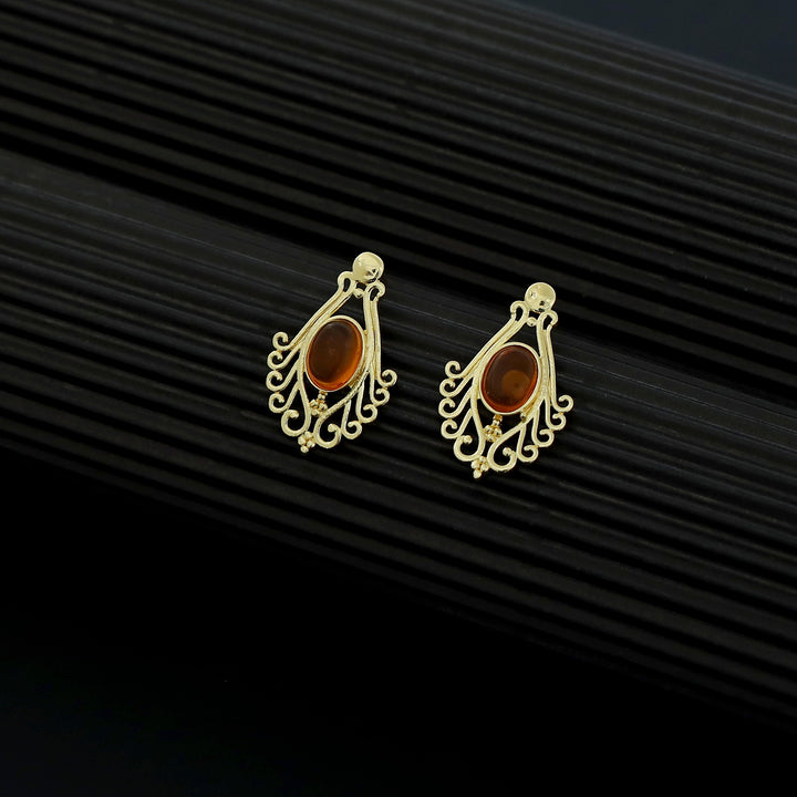 Uthra Golden Glossy Stone Earring