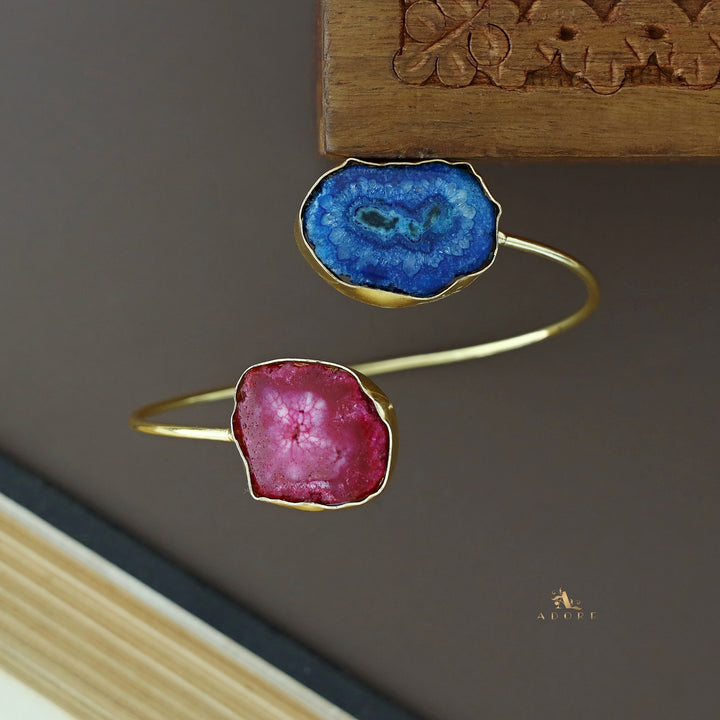 Hem Dual Solar Agate Bangle