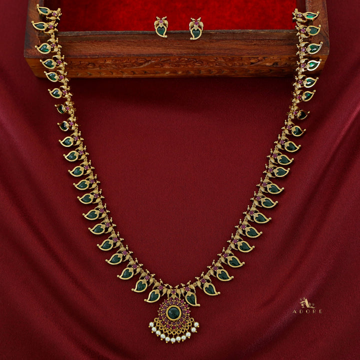 Vedika Mayura Palakka Long Neckpiece With Stud