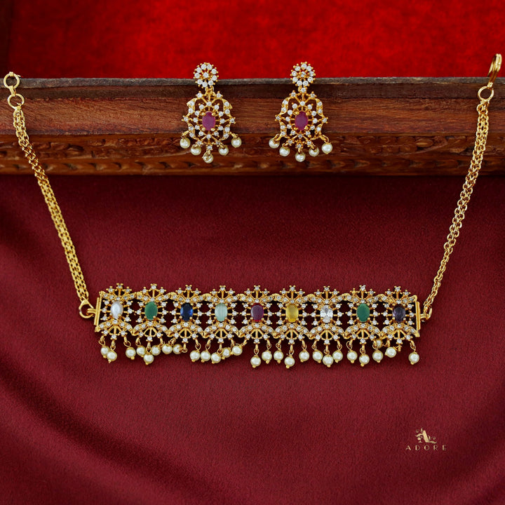 Aarushi Glossy Pearl Choker With Earring