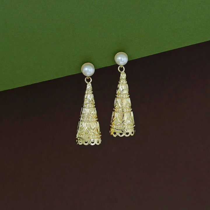 Golden Textured Cone Pearl Earring