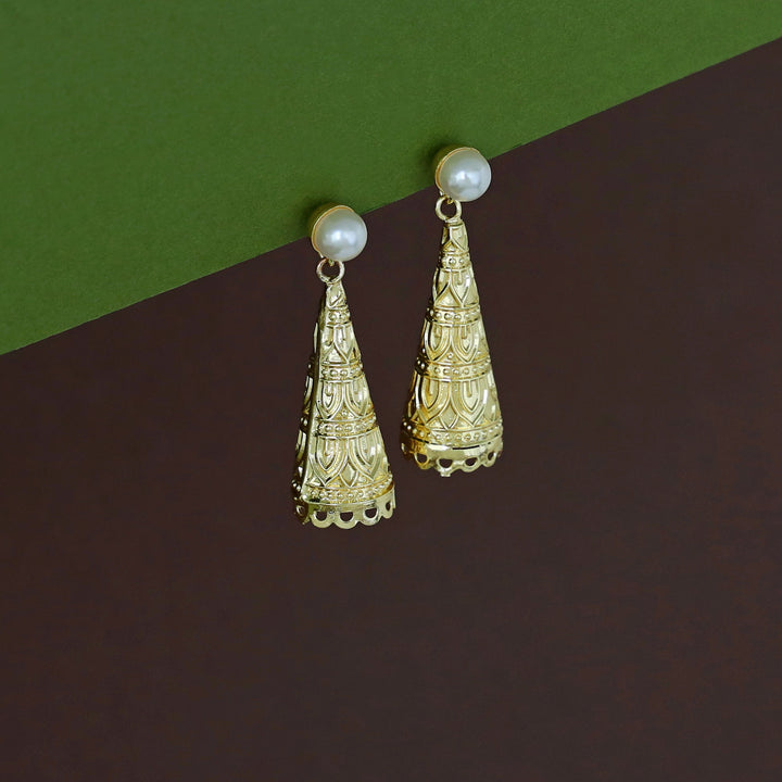 Golden Textured Cone Pearl Earring