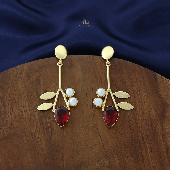 Carter Oval Dual Pearl Leaf Earring