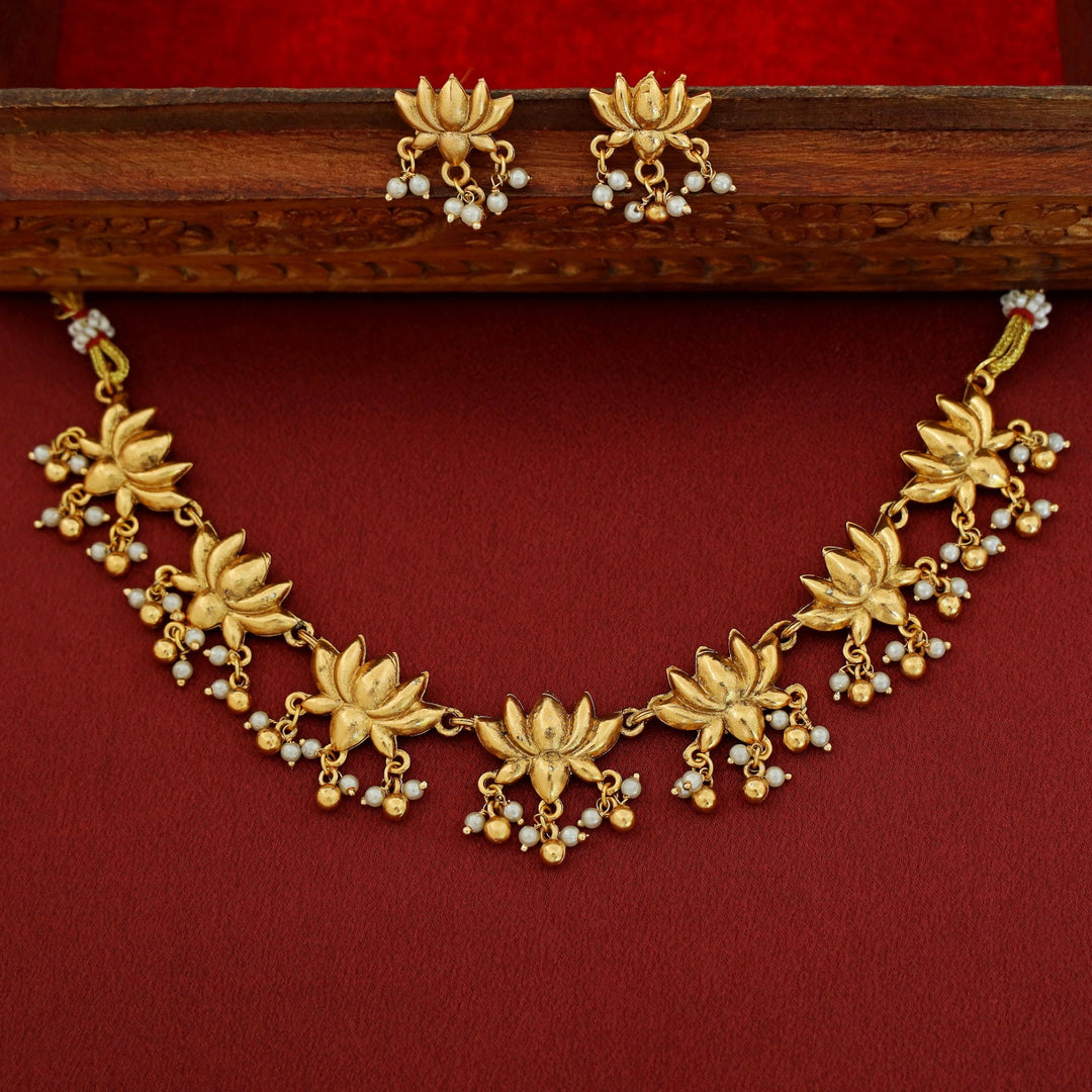 Srinika Lotus Pearl Short Neckpiece With Earring