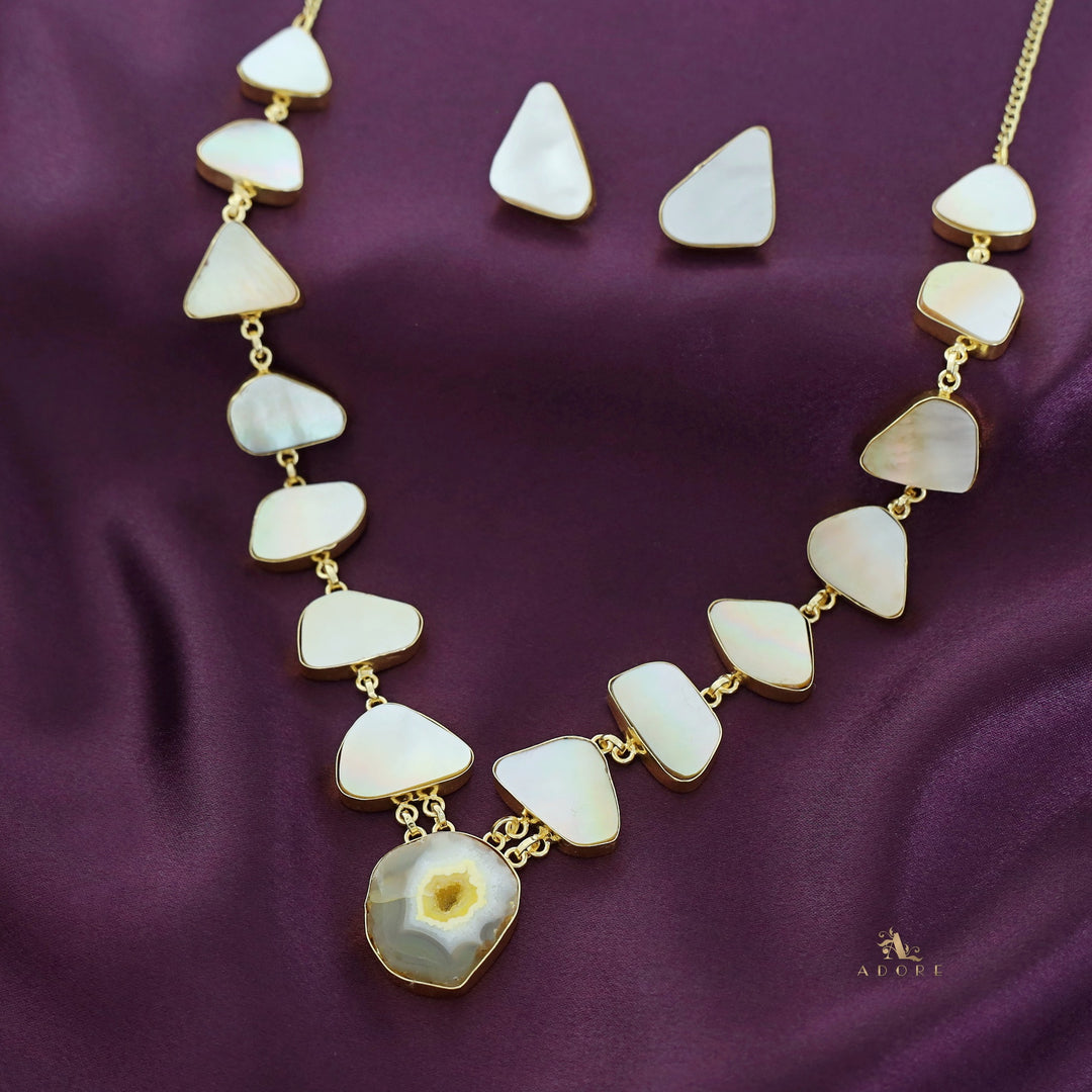 Natural MOP + Agate Stone Neckpiece With Stud