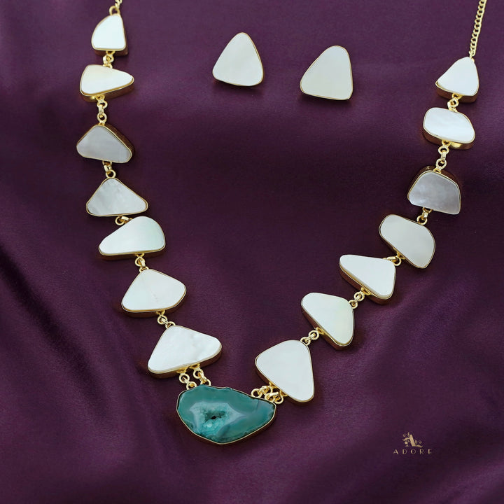 Natural MOP + Agate Stone Neckpiece With Stud