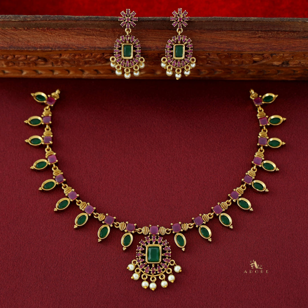 Devansha Short Neckpiece With Earring