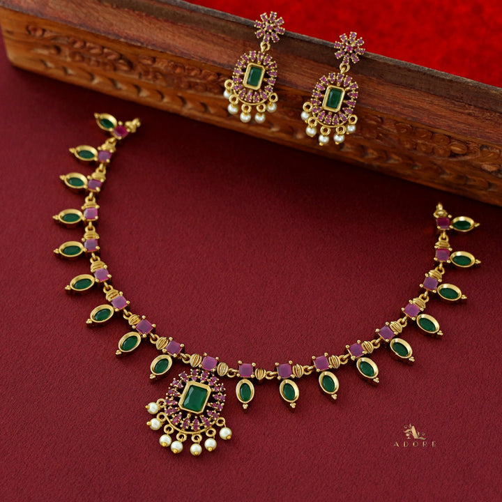 Devansha Short Neckpiece With Earring