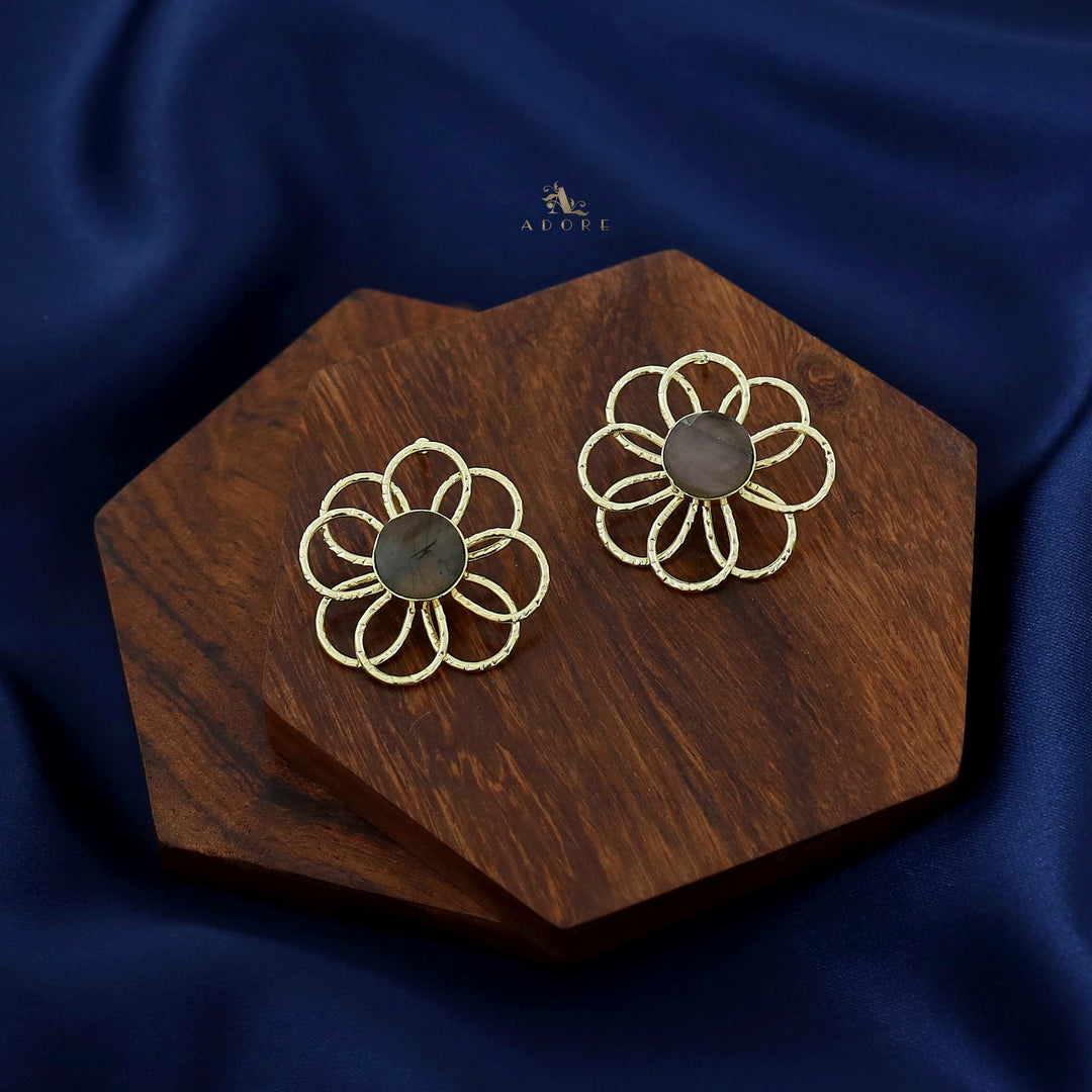 Golden Flower Raw Stone Earring