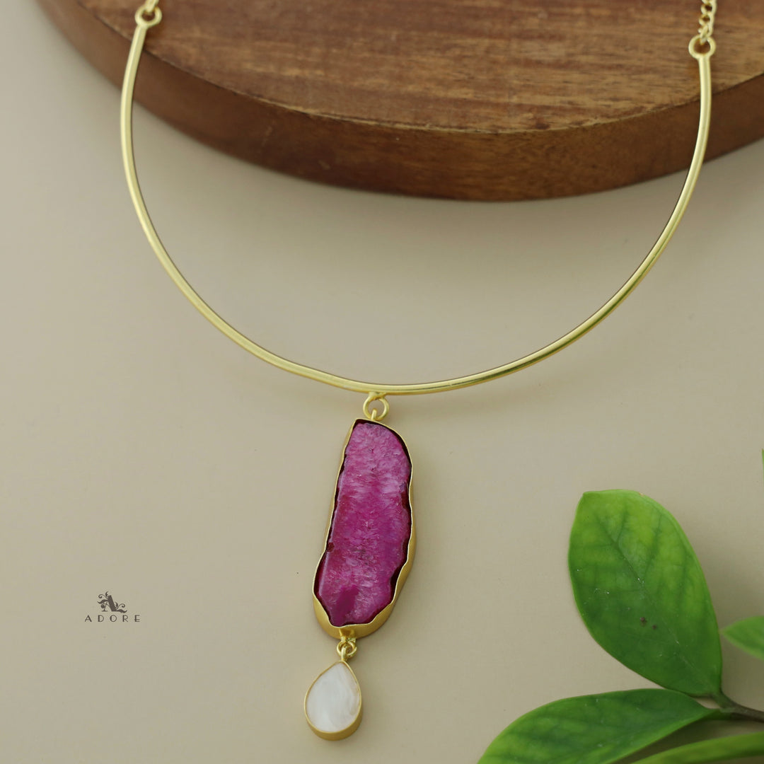 Golden Neckcuff With Agate + Mop Pendant