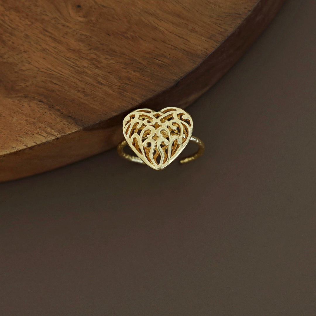 Lyla Golden Textured Heart Ring