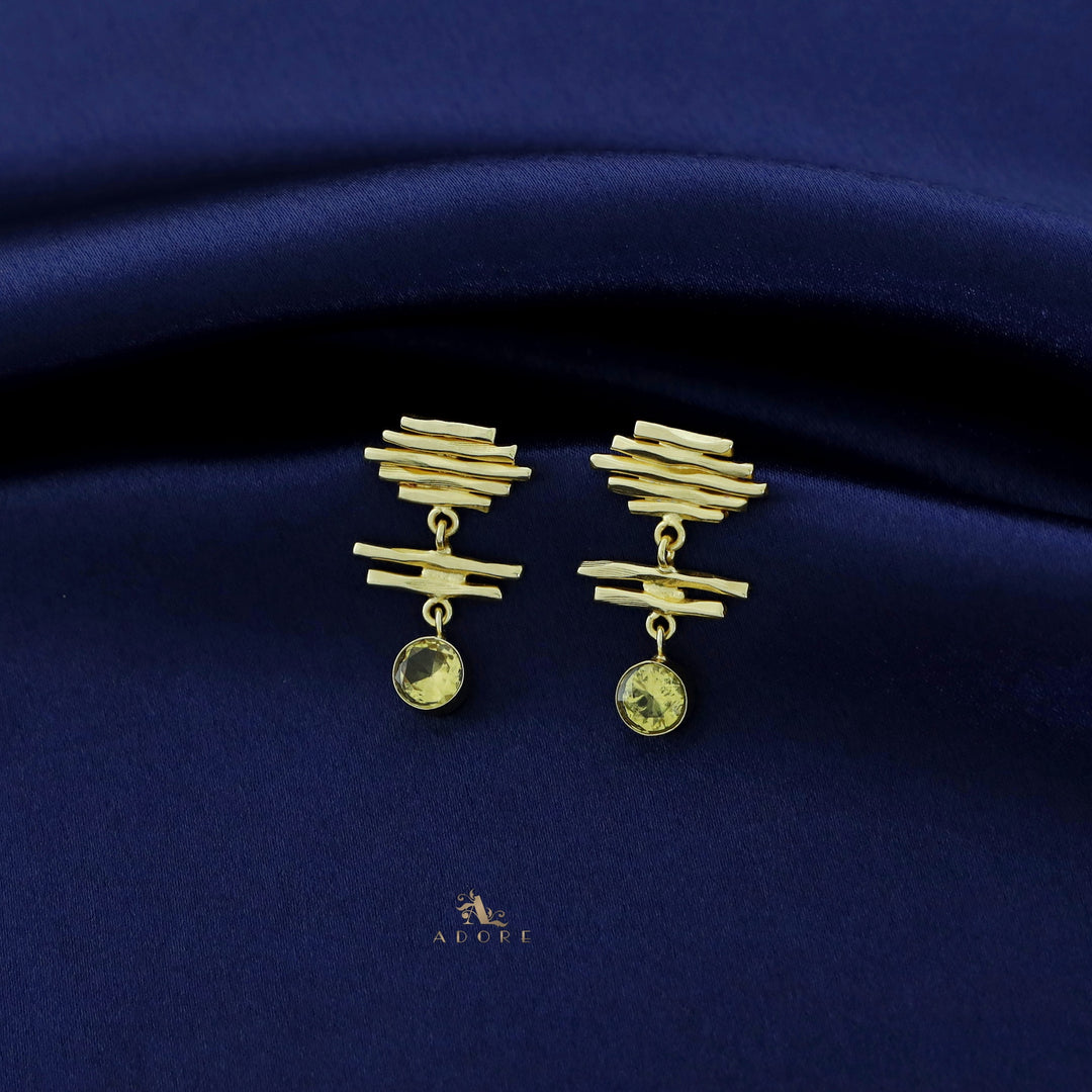 Golden 7 Rod With Glossy Circle Earring