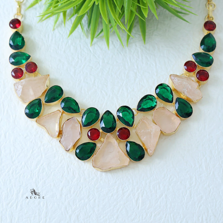 Izara Neckpiece