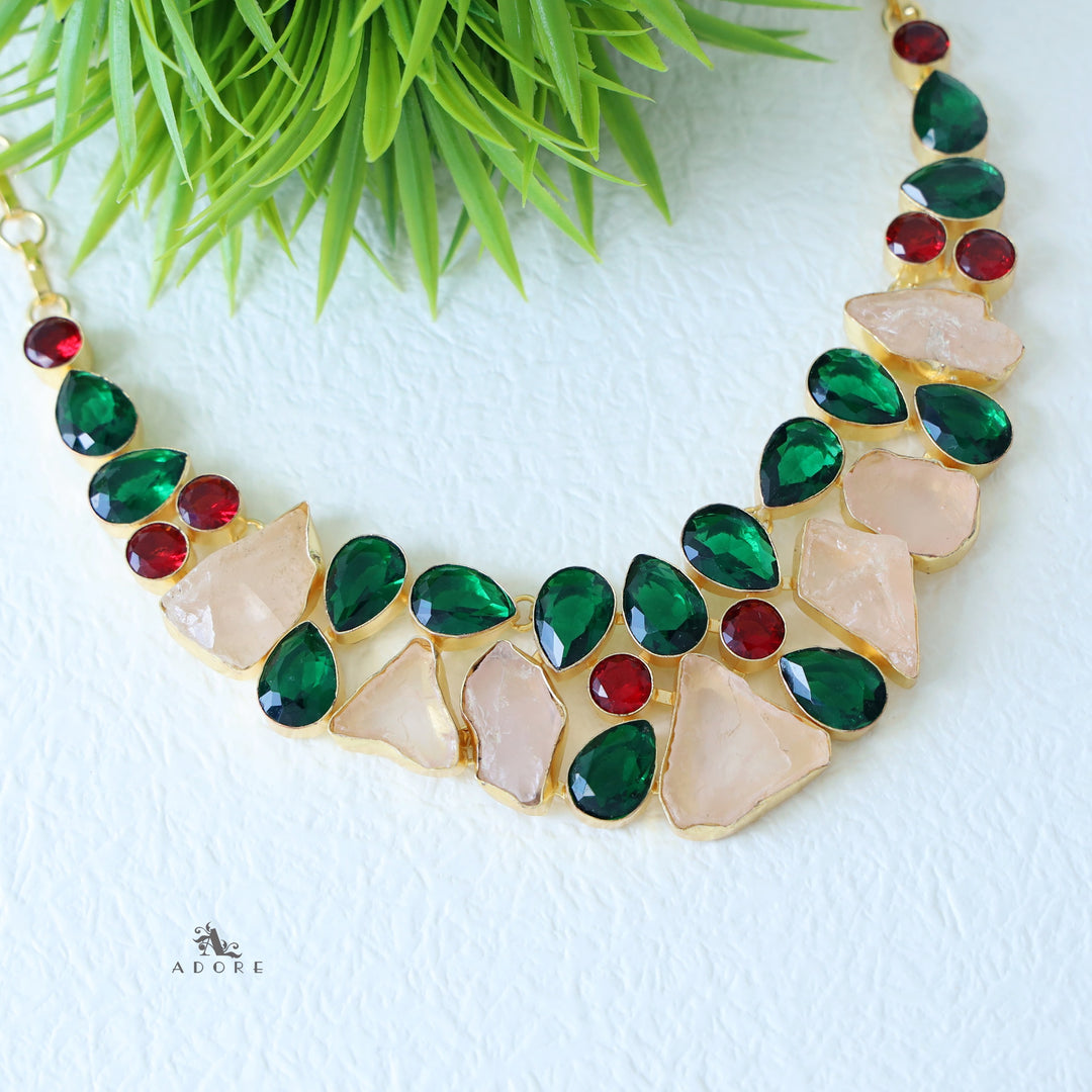 Izara Neckpiece