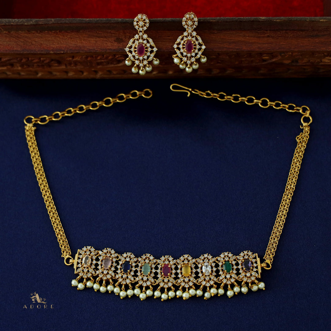 Aarushi Glossy Pearl Choker With Earring