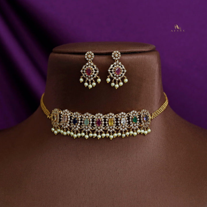 Aarushi Glossy Pearl Choker With Earring