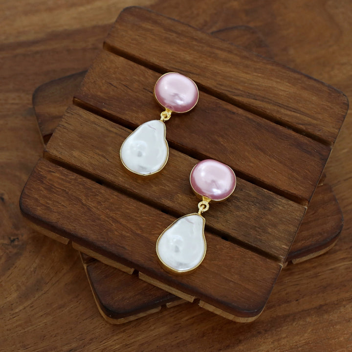 Gaila Pearl + Baroque Earring