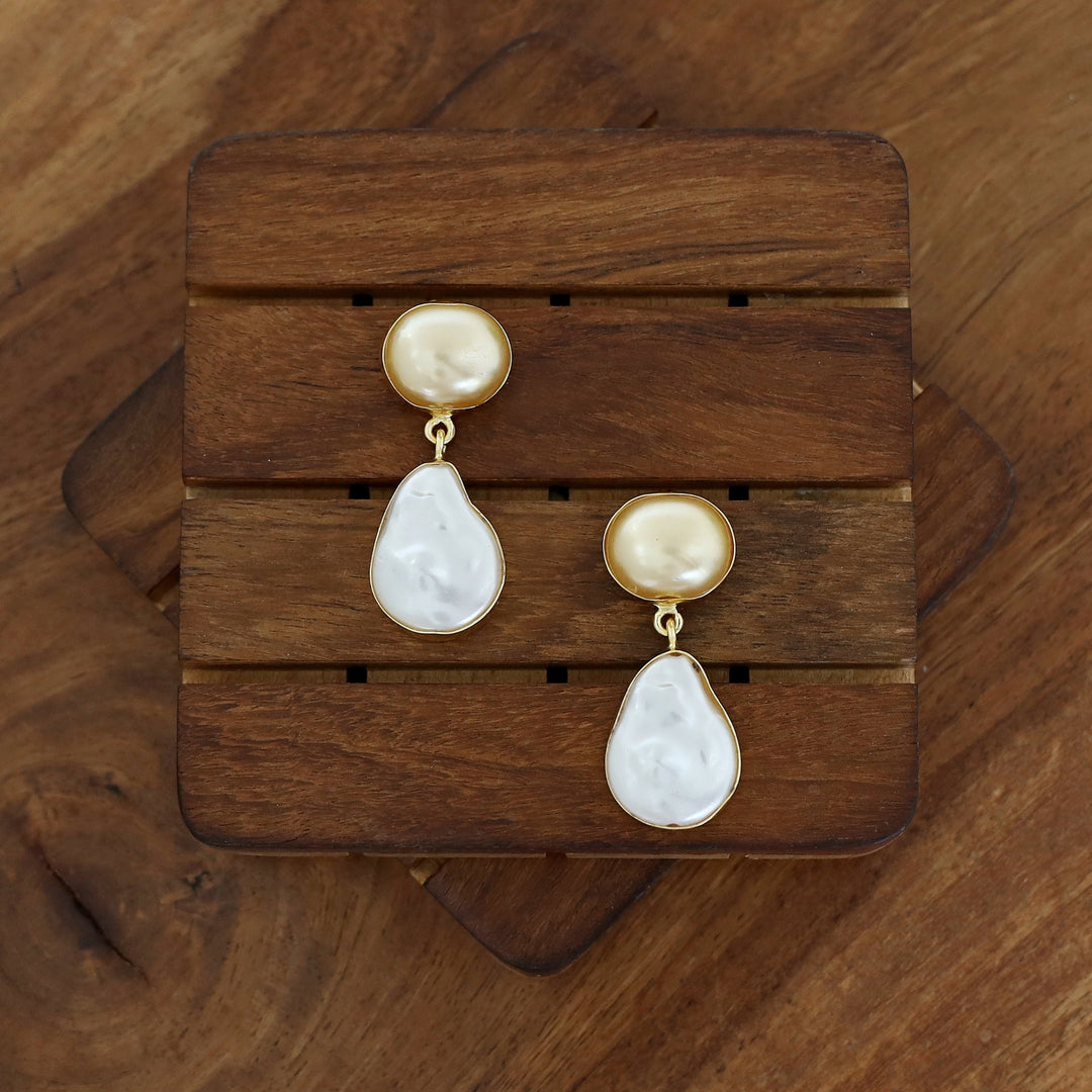 Gaila Pearl + Baroque Earring