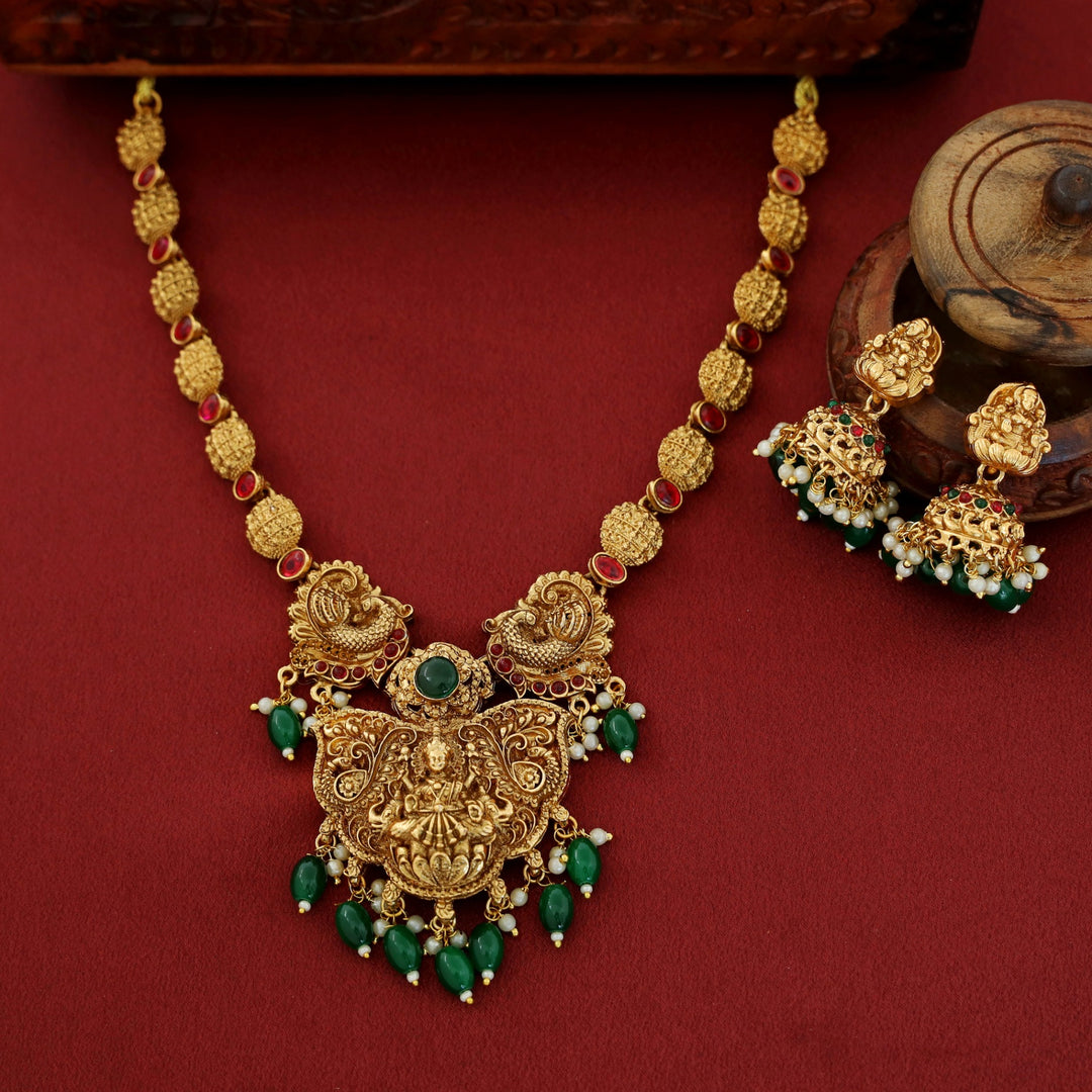 Arshini Lakshmidevi Short Neckpiece With Earring