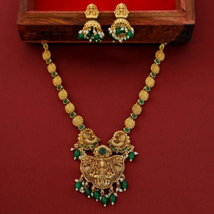 Arshini Lakshmidevi Short Neckpiece With Earring