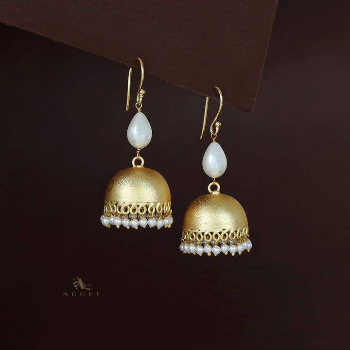 Novelta Golden Pearl Jhumka