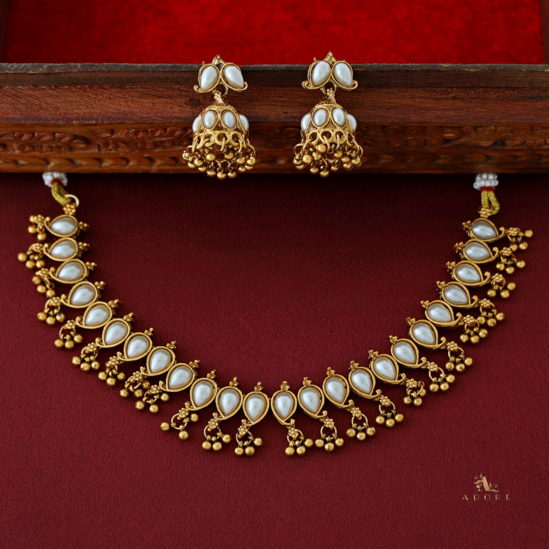 Yashwasi Gold Ball Neckpiece With Earring