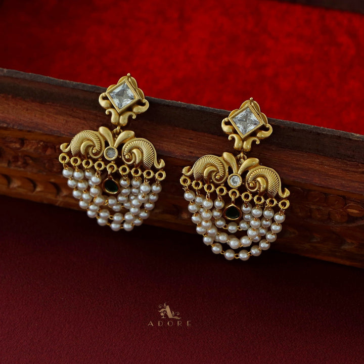 Avantika Diamond Circle Dew Drop Pearl Cluster Earring