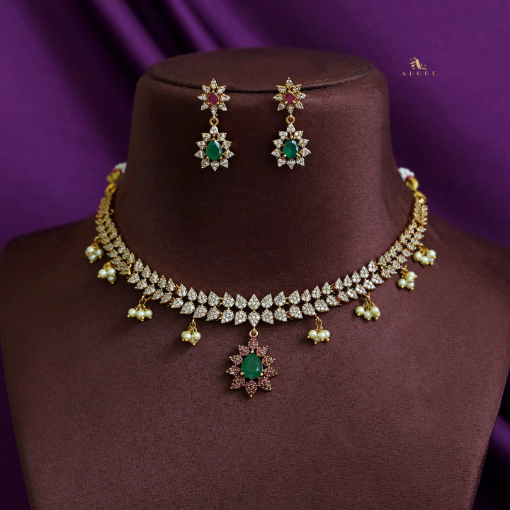 Madhumita Drop Pearl Cluster Short Neckpiece with Earring