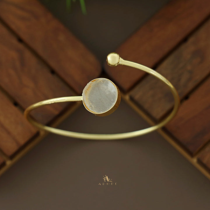 Ainora Front Open Bangle