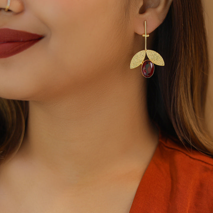 Minara Dual Golden Leaf Earring