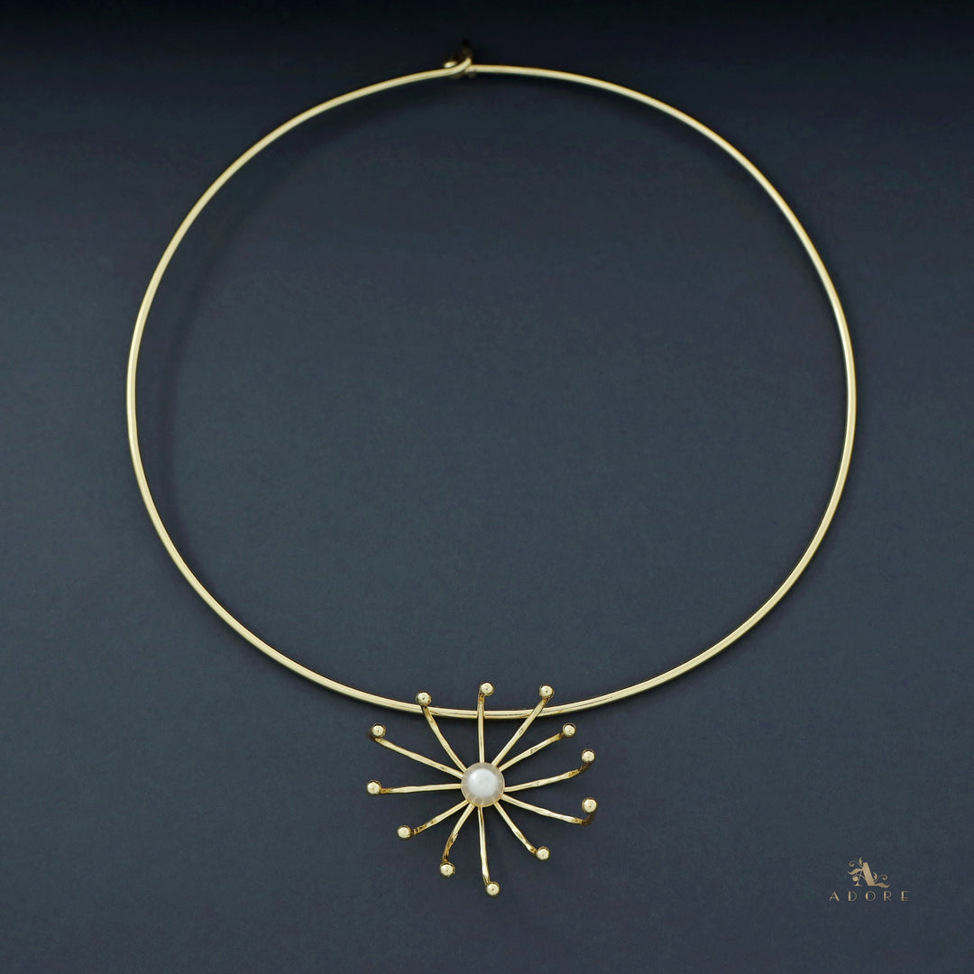 Jiaara Golden Flower Pearl Neck Cuff