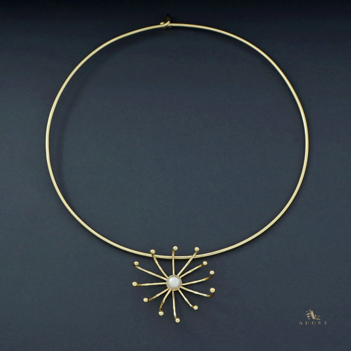 Jiaara Golden Flower Pearl Neck Cuff