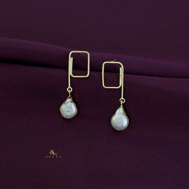 Golden Square Baroque Dropped Earring