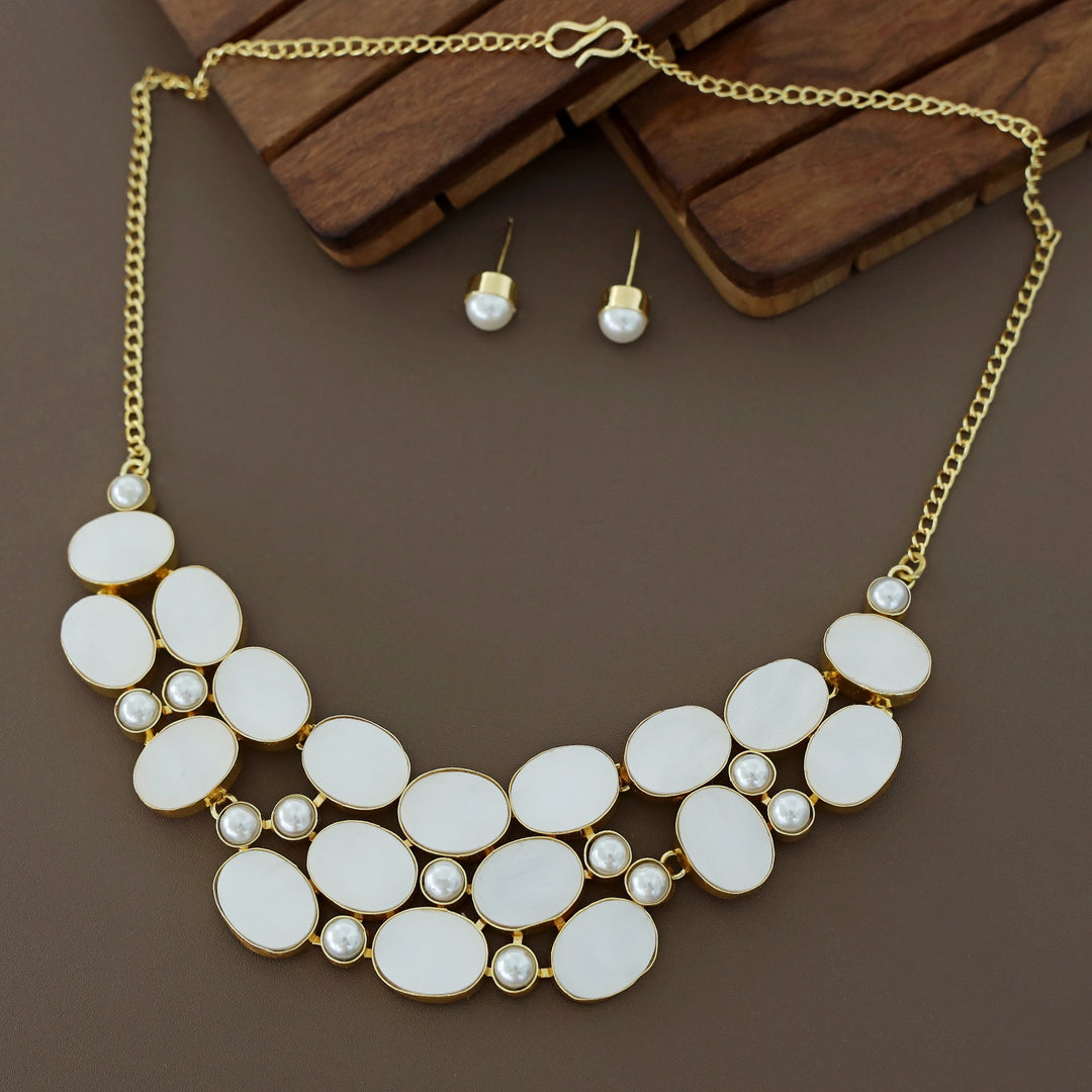 Golden MOP And Pearl Neckpiece With Stud