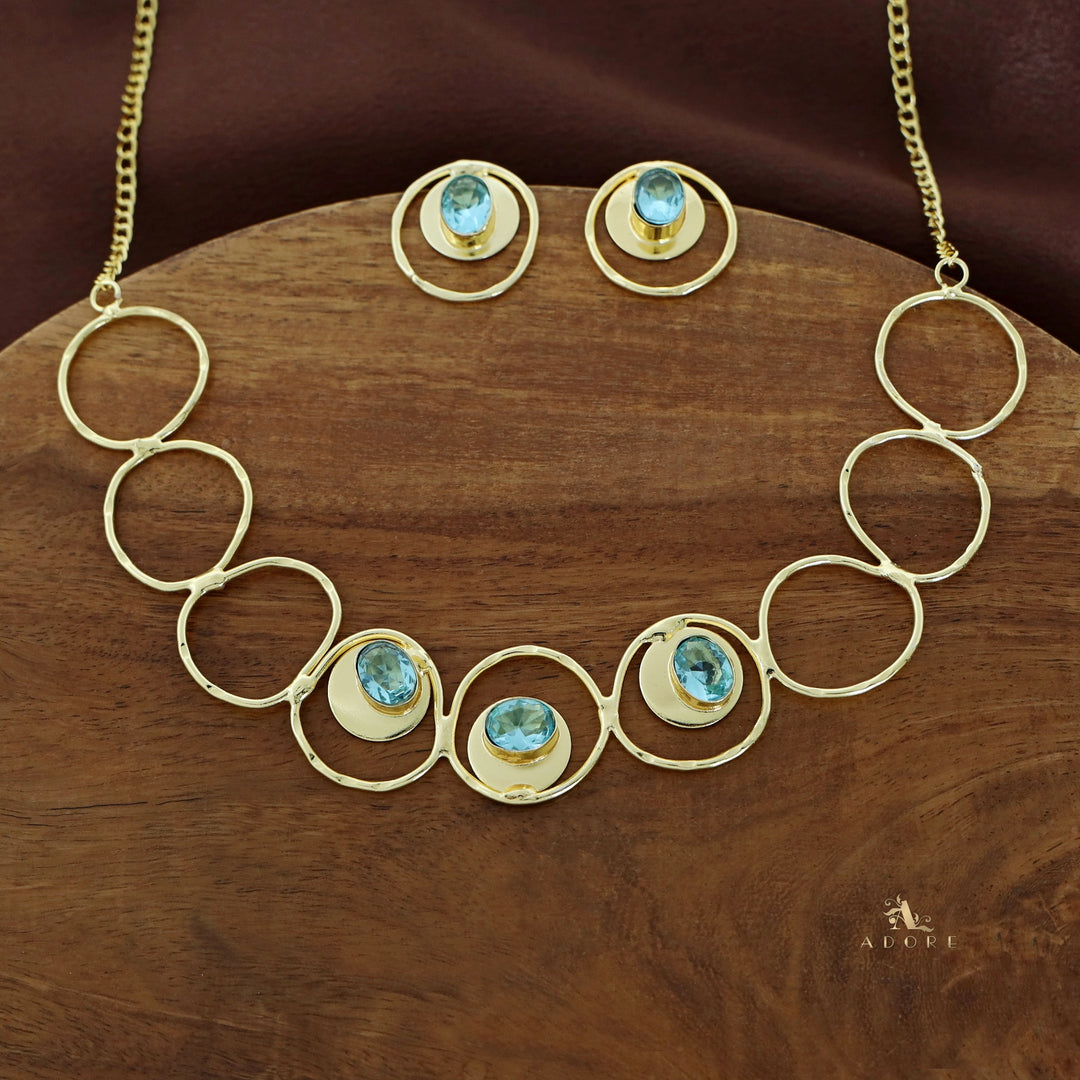 Netra Golden Circle Glossy Neckpiece With Earring