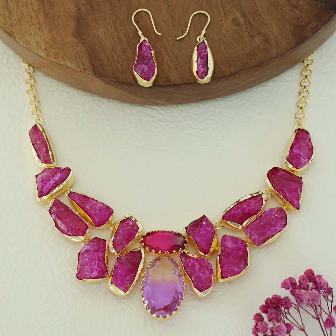 Selniya Golden Dyed Raw Stone Neckpiece With Drop