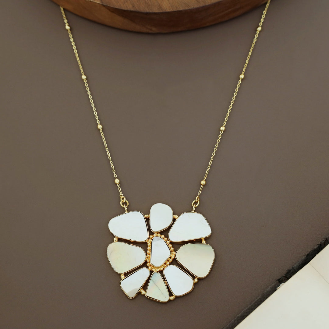 Flower MOP Pendant Long Neckpiece